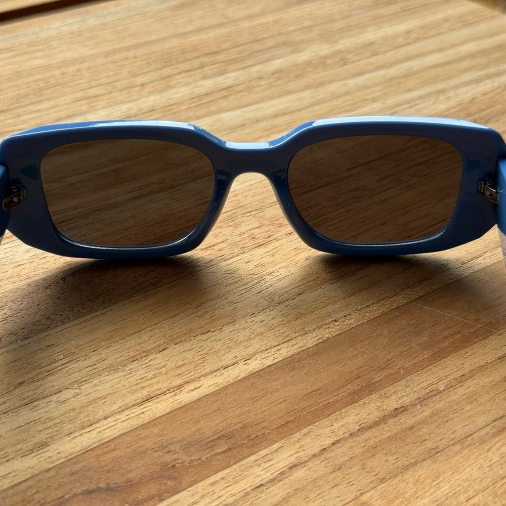 NWT Cocokealohi Stylish Blue Sunglasses - Picture 4 of 7